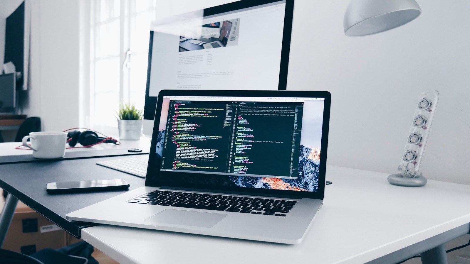 Plataformas Low-Code y No-Code: Acelerando el Desarrollo Empresarial sin Programar